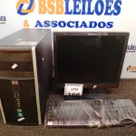LOTE 166 - 01 PC ALL IN ONE MARCA HP. (NO ESTADO) ATENÇÃO! FAZER A VISITAÇÃO ANTES DE ARREMATAR, NÃO SABEMOS SE FUNCIONA. LEILÃO NÃO TEM GARANTIA E NEM DEVOLUÇÃO, SUJEITO A POSSÍVEIS AVARIAS VISÍVEIS/OCULTAS E/OU AUSÊNCIA DE COMPONENTES.