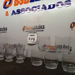 LOTE 379 - 09 COPOS DE VIDRO DIVERSOS. (NO ESTADO) ATENÇÃO! FAZER A VISITAÇÃO ANTES DE ARREMATAR, NÃO SABEMOS SE FUNCIONA. LEILÃO NÃO TEM GARANTIA E NEM DEVOLUÇÃO, SUJEITO A POSSÍVEIS AVARIAS VISÍVEIS/OCULTAS E/OU AUSÊNCIA DE COMPONENTES.