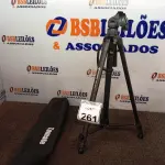 LOTE 261 - 01 TRIPÉ PARA CÂMERA MARCA TOMATE MTG-3016. (NO ESTADO) ATENÇÃO! FAZER A VISITAÇÃO ANTES DE ARREMATAR, NÃO SABEMOS SE FUNCIONA. LEILÃO NÃO TEM GARANTIA E NEM DEVOLUÇÃO, SUJEITO A POSSÍVEIS AVARIAS VISÍVEIS/OCULTAS E/OU AUSÊNCIA DE COMPONENTES.