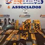 LOTE 198 - 01 LOTE COM DIVERSAS FERRAMENTAS. (NO ESTADO) ATENÇÃO! FAZER A VISITAÇÃO ANTES DE ARREMATAR, NÃO SABEMOS SE FUNCIONA. LEILÃO NÃO TEM GARANTIA E NEM DEVOLUÇÃO, SUJEITO A POSSÍVEIS AVARIAS VISÍVEIS/OCULTAS E/OU AUSÊNCIA DE COMPONENTES.