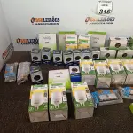 LOTE 316 - 01 LOTE COM DIVERSAS LÂMPADAS, PISCA-PISCAS E MATERIAIS DIVERSOS. (NO ESTADO) ATENÇÃO! FAZER A VISITAÇÃO ANTES DE ARREMATAR, NÃO SABEMOS SE FUNCIONA. LEILÃO NÃO TEM GARANTIA E NEM DEVOLUÇÃO, SUJEITO A POSSÍVEIS AVARIAS VISÍVEIS/OCULTAS E/OU AUSÊNCIA DE COMPONENTES.