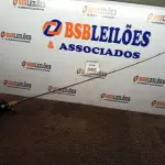 LOTE 385 - 01 VARA DE PESCA E 01 CARRETILHA LUBINA LADO ESQUERDO. (NO ESTADO) ATENÇÃO! FAZER A VISITAÇÃO ANTES DE ARREMATAR, NÃO SABEMOS SE FUNCIONA. LEILÃO NÃO TEM GARANTIA E NEM DEVOLUÇÃO, SUJEITO A POSSÍVEIS AVARIAS VISÍVEIS/OCULTAS E/OU AUSÊNCIA DE COMPONENTES.