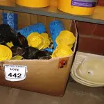 LOTE 442 - 02 LAVATÓRIOS DE PLÁSTICO E 01 LOTE C/ DIVERSAS CAIXAS DE LUZ DE FERRO E PLÁSTICO. (NO ESTADO) ATENÇÃO! FAZER A VISITAÇÃO ANTES DE ARREMATAR, NÃO SABEMOS SE FUNCIONA. LEILÃO NÃO TEM GARANTIA E NEM DEVOLUÇÃO, SUJEITO A POSSÍVEIS AVARIAS VISÍVEIS/OCULTAS E/OU AUSÊNCIA DE COMPONENTES.