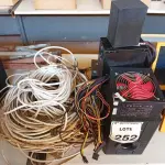 LOTE 252 - 04 FONTES PARA PC, 01 MINI CPU PARA RETIRADA DE PEÇAS E 03 CAIXAS DE SOM DIVERSAS E VÁRIOS CABOS. (NO ESTADO) ATENÇÃO! FAZER A VISITAÇÃO ANTES DE ARREMATAR, NÃO SABEMOS SE FUNCIONA. LEILÃO NÃO TEM GARANTIA E NEM DEVOLUÇÃO, SUJEITO A POSSÍVEIS AVARIAS VISÍVEIS/OCULTAS E/OU AUSÊNCIA DE COMPONENTES.