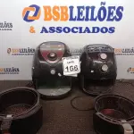 LOTE 168 - 02 AIR FRYES MARCAS PHILCO E MONDIAL. (NO ESTADO) ATENÇÃO! FAZER A VISITAÇÃO ANTES DE ARREMATAR, NÃO SABEMOS SE FUNCIONA. LEILÃO NÃO TEM GARANTIA E NEM DEVOLUÇÃO, SUJEITO A POSSÍVEIS AVARIAS VISÍVEIS/OCULTAS E/OU AUSÊNCIA DE COMPONENTES.