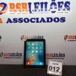 LOTE 012 - 01 IPAD SEM CARREGADOR DE 64GB. (NO ESTADO) ATENÇÃO! FAZER A VISITAÇÃO ANTES DE ARREMATAR, NÃO SABEMOS SE FUNCIONA. LEILÃO NÃO TEM GARANTIA E NEM DEVOLUÇÃO, SUJEITO A POSSÍVEIS AVARIAS VISÍVEIS/OCULTAS E/OU AUSÊNCIA DE COMPONENTES.