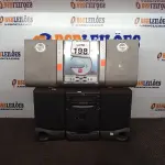 LOTE 198 - 01 APARELHO DE SOM JVC E 01 TOCA CD’S MARCA PHILIPS. (NO ESTADO) ATENÇÃO! FAZER A VISITAÇÃO ANTES DE ARREMATAR, NÃO SABEMOS SE FUNCIONA. LEILÃO NÃO TEM GARANTIA E NEM DEVOLUÇÃO, SUJEITO A POSSÍVEIS AVARIAS VISÍVEIS/OCULTAS E/OU AUSÊNCIA DE COMPONENTES.