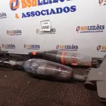 LOTE 098 - 02 ASPIRADORES DE PÓ MARCAS PHILCO E ELECTROLUX. (NO ESTADO) ATENÇÃO! FAZER A VISITAÇÃO ANTES DE ARREMATAR, NÃO SABEMOS SE FUNCIONA. LEILÃO NÃO TEM GARANTIA E NEM DEVOLUÇÃO, SUJEITO A POSSÍVEIS AVARIAS VISÍVEIS/OCULTAS E/OU AUSÊNCIA DE COMPONENTES.