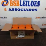 LOTE 229 - 06 REJUNTES ACRÍLICO NA COR CORDA DE 1KG CADA E 01 PAR DE LUVAS DE PANO. (NO ESTADO) ATENÇÃO! FAZER A VISITAÇÃO ANTES DE ARREMATAR, NÃO SABEMOS SE FUNCIONA. LEILÃO NÃO TEM GARANTIA E NEM DEVOLUÇÃO, SUJEITO A POSSÍVEIS AVARIAS VISÍVEIS/OCULTAS E/OU AUSÊNCIA DE COMPONENTES.