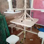 LOTE 484 - 02 MESAS P/REFEITÓRIO NA COR BRANCO, TAMPO EM MADEIRA COM 04 ASSENTOS CADA. (NO ESTADO) ATENÇÃO! FAZER A VISITAÇÃO ANTES DE ARREMATAR, NÃO SABEMOS SE FUNCIONA. LEILÃO NÃO TEM GARANTIA E NEM DEVOLUÇÃO, SUJEITO A POSSÍVEIS AVARIAS VISÍVEIS/OCULTAS E/OU AUSÊNCIA DE COMPONENTES.