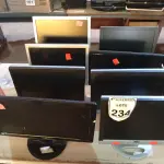 LOTE 234 - 08 MONITORES LCD MARCAS E MODELOS DIVERSOS P/RETIRADA DE PEÇAS. (NO ESTADO) ATENÇÃO! FAZER A VISITAÇÃO ANTES DE ARREMATAR, NÃO SABEMOS SE FUNCIONA. LEILÃO NÃO TEM GARANTIA E NEM DEVOLUÇÃO, SUJEITO A POSSÍVEIS AVARIAS VISÍVEIS/OCULTAS E/OU AUSÊNCIA DE COMPONENTES.
