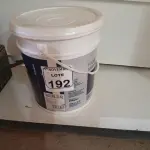 LOTE 192 - 01 ADESIVO PARA APLICAÇÃO NATURAL MARCA TAKETT. 23KG. (NO ESTADO) ATENÇÃO! FAZER A VISITAÇÃO ANTES DE ARREMATAR, NÃO SABEMOS SE FUNCIONA. LEILÃO NÃO TEM GARANTIA E NEM DEVOLUÇÃO, SUJEITO A POSSÍVEIS AVARIAS VISÍVEIS/OCULTAS E/OU AUSÊNCIA DE COMPONENTES.