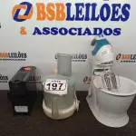 LOTE 197 - 01 BATEDEIRA, 01 MULTIPROCESSADOR E 01 CAFETEIRA MARCA NESPRESSO C/AVARIAS. (NO ESTADO) ATENÇÃO! FAZER A VISITAÇÃO ANTES DE ARREMATAR, NÃO SABEMOS SE FUNCIONA. LEILÃO NÃO TEM GARANTIA E NEM DEVOLUÇÃO, SUJEITO A POSSÍVEIS AVARIAS VISÍVEIS/OCULTAS E/OU AUSÊNCIA DE COMPONENTES.