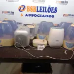 LOTE 100 - 08 UMIDIFICADORES MARCAS E MODELOS DIVERSOS. (NO ESTADO) ATENÇÃO! FAZER A VISITAÇÃO ANTES DE ARREMATAR, NÃO SABEMOS SE FUNCIONA. LEILÃO NÃO TEM GARANTIA E NEM DEVOLUÇÃO, SUJEITO A POSSÍVEIS AVARIAS VISÍVEIS/OCULTAS E/OU AUSÊNCIA DE COMPONENTES.