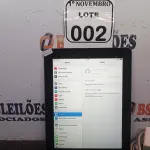 LOTE 002 - 01 IPAD COM CARREGADOR DE 64GB. (NO ESTADO) ATENÇÃO! FAZER A VISITAÇÃO ANTES DE ARREMATAR, NÃO SABEMOS SE FUNCIONA. LEILÃO NÃO TEM GARANTIA E NEM DEVOLUÇÃO, SUJEITO A POSSÍVEIS AVARIAS VISÍVEIS/OCULTAS E/OU AUSÊNCIA DE COMPONENTES.