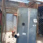LOTE 495 - 01 TANQUE DE COMBUSTÍVEL DE FERRO. (NO ESTADO) ATENÇÃO! FAZER A VISITAÇÃO ANTES DE ARREMATAR, NÃO SABEMOS SE FUNCIONA. LEILÃO NÃO TEM GARANTIA E NEM DEVOLUÇÃO, SUJEITO A POSSÍVEIS AVARIAS VISÍVEIS/OCULTAS E/OU AUSÊNCIA DE COMPONENTES.