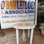 LOTE 517 - 01 MESA DE PLÁSTICO C/SOMBREIRO E BASE DE FERRO. (NO ESTADO) ATENÇÃO! FAZER A VISITAÇÃO ANTES DE ARREMATAR, NÃO SABEMOS SE FUNCIONA. LEILÃO NÃO TEM GARANTIA E NEM DEVOLUÇÃO, SUJEITO A POSSÍVEIS AVARIAS VISÍVEIS/OCULTAS E/OU AUSÊNCIA DE COMPONENTES.