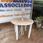 LOTE 521 - 01 MESA DE PLÁSTICO C/SOMBREIRO E BASE DE FERRO. (NO ESTADO) ATENÇÃO! FAZER A VISITAÇÃO ANTES DE ARREMATAR, NÃO SABEMOS SE FUNCIONA. LEILÃO NÃO TEM GARANTIA E NEM DEVOLUÇÃO, SUJEITO A POSSÍVEIS AVARIAS VISÍVEIS/OCULTAS E/OU AUSÊNCIA DE COMPONENTES.
