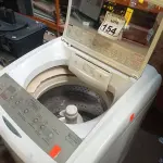 LOTE 154 - 01 MÁQUINA DE LAVAR BRASTEMP 08KG. (NO ESTADO) ATENÇÃO! FAZER A VISITAÇÃO ANTES DE ARREMATAR, NÃO SABEMOS SE FUNCIONA. LEILÃO NÃO TEM GARANTIA E NEM DEVOLUÇÃO, SUJEITO A POSSÍVEIS AVARIAS VISÍVEIS/OCULTAS E/OU AUSÊNCIA DE COMPONENTES.