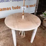 LOTE 520 - 01 MESA DE PLÁSTICO C/SOMBREIRO E BASE DE FERRO. (NO ESTADO) ATENÇÃO! FAZER A VISITAÇÃO ANTES DE ARREMATAR, NÃO SABEMOS SE FUNCIONA. LEILÃO NÃO TEM GARANTIA E NEM DEVOLUÇÃO, SUJEITO A POSSÍVEIS AVARIAS VISÍVEIS/OCULTAS E/OU AUSÊNCIA DE COMPONENTES.