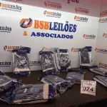 LOTE 024 - 01 LOTE C/ 10 PARES DE LUVAS DE SEGURANÇA NITRILI-KA35 MARCA KALIPSO TAMANHO 9/G. (NO ESTADO) ATENÇÃO! FAZER A VISITAÇÃO ANTES DE ARREMATAR, NÃO SABEMOS SE FUNCIONA. LEILÃO NÃO TEM GARANTIA E NEM DEVOLUÇÃO, SUJEITO A POSSÍVEIS AVARIAS VISÍVEIS/OCULTAS E/OU AUSÊNCIA DE COMPONENTES.