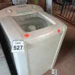 LOTE 527 - 01 MÁQUINA DE LAVAR ROUPAS ELECTROLUX 09KG. (NO ESTADO) ATENÇÃO! FAZER A VISITAÇÃO ANTES DE ARREMATAR, NÃO SABEMOS SE FUNCIONA. LEILÃO NÃO TEM GARANTIA E NEM DEVOLUÇÃO, SUJEITO A POSSÍVEIS AVARIAS VISÍVEIS/OCULTAS E/OU AUSÊNCIA DE COMPONENTES.