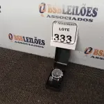 LOTE 333 - 01 RELÓGIO DE PULSO. (NO ESTADO) ATENÇÃO! FAZER A VISITAÇÃO ANTES DE ARREMATAR, NÃO SABEMOS SE FUNCIONA. LEILÃO NÃO TEM GARANTIA E NEM DEVOLUÇÃO, SUJEITO A POSSÍVEIS AVARIAS VISÍVEIS/OCULTAS E/OU AUSÊNCIA DE COMPONENTES.