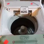 LOTE 425 - 01 MÁQUINA DE LAVAR 06KG P/RETIRADA DE PEÇAS. (NO ESTADO) ATENÇÃO! FAZER A VISITAÇÃO ANTES DE ARREMATAR, NÃO SABEMOS SE FUNCIONA. LEILÃO NÃO TEM GARANTIA E NEM DEVOLUÇÃO, SUJEITO A POSSÍVEIS AVARIAS VISÍVEIS/OCULTAS E/OU AUSÊNCIA DE COMPONENTES.