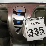 LOTE 335 - 01 MASSAGEADOR P/PÉS. (NO ESTADO) ATENÇÃO! FAZER A VISITAÇÃO ANTES DE ARREMATAR, NÃO SABEMOS SE FUNCIONA. LEILÃO NÃO TEM GARANTIA E NEM DEVOLUÇÃO, SUJEITO A POSSÍVEIS AVARIAS VISÍVEIS/OCULTAS E/OU AUSÊNCIA DE COMPONENTES.