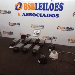 LOTE 490 - 10 CÂMERAS DE MONITORAMENTO MARCAS E MODELOS DIVERSOS. (NO ESTADO) ATENÇÃO! FAZER A VISITAÇÃO ANTES DE ARREMATAR, NÃO SABEMOS SE FUNCIONA. LEILÃO NÃO TEM GARANTIA E NEM DEVOLUÇÃO, SUJEITO A POSSÍVEIS AVARIAS VISÍVEIS/OCULTAS E/OU AUSÊNCIA DE COMPONENTES.