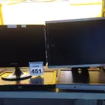 LOTE 451 - 04 MONITORES LCD MARCAS E MODELOS DIVERSOS. (NO ESTADO) ATENÇÃO! FAZER A VISITAÇÃO ANTES DE ARREMATAR, NÃO SABEMOS SE FUNCIONA. LEILÃO NÃO TEM GARANTIA E NEM DEVOLUÇÃO, SUJEITO A POSSÍVEIS AVARIAS VISÍVEIS/OCULTAS E/OU AUSÊNCIA DE COMPONENTES.