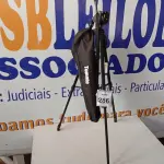 LOTE 286 - 01 TRIPÉ P/ CÂMERA MARCA TOMATE MTG-3016. (NO ESTADO) ATENÇÃO! FAZER A VISITAÇÃO ANTES DE ARREMATAR, NÃO SABEMOS SE FUNCIONA. LEILÃO NÃO TEM GARANTIA E NEM DEVOLUÇÃO, SUJEITO A POSSÍVEIS AVARIAS VISÍVEIS/OCULTAS E/OU AUSÊNCIA DE COMPONENTES.