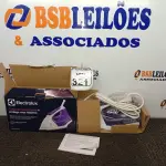 LOTE 321 - 01 FERRO A VAPOR P/ PASSAR ROUPAS ELECTROLUX COR BRANCA C/ROXO (NOVO). (NO ESTADO) ATENÇÃO! FAZER A VISITAÇÃO ANTES DE ARREMATAR, NÃO SABEMOS SE FUNCIONA. LEILÃO NÃO TEM GARANTIA E NEM DEVOLUÇÃO, SUJEITO A POSSÍVEIS AVARIAS VISÍVEIS/OCULTAS E/OU AUSÊNCIA DE COMPONENTES.