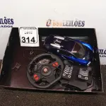 LOTE 314 - 01 CARRINHO DE CONTROLE REMOTO. (NO ESTADO) ATENÇÃO! FAZER A VISITAÇÃO ANTES DE ARREMATAR, NÃO SABEMOS SE FUNCIONA. LEILÃO NÃO TEM GARANTIA E NEM DEVOLUÇÃO, SUJEITO A POSSÍVEIS AVARIAS VISÍVEIS/OCULTAS E/OU AUSÊNCIA DE COMPONENTES.