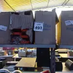 LOTE 493 - 04 CAIXAS DE LUZ OCTOGONAL. (NO ESTADO) ATENÇÃO! FAZER A VISITAÇÃO ANTES DE ARREMATAR, NÃO SABEMOS SE FUNCIONA. LEILÃO NÃO TEM GARANTIA E NEM DEVOLUÇÃO, SUJEITO A POSSÍVEIS AVARIAS VISÍVEIS/OCULTAS E/OU AUSÊNCIA DE COMPONENTES.