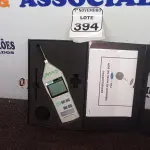 LOTE 394 - 01 AUDIODOSIMETRO. (NO ESTADO) ATENÇÃO! FAZER A VISITAÇÃO ANTES DE ARREMATAR, NÃO SABEMOS SE FUNCIONA. LEILÃO NÃO TEM GARANTIA E NEM DEVOLUÇÃO, SUJEITO A POSSÍVEIS AVARIAS VISÍVEIS/OCULTAS E/OU AUSÊNCIA DE COMPONENTES.