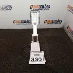 LOTE 330 - 01 ABAJUR DE MESA ECONOMY. (NO ESTADO) ATENÇÃO! FAZER A VISITAÇÃO ANTES DE ARREMATAR, NÃO SABEMOS SE FUNCIONA. LEILÃO NÃO TEM GARANTIA E NEM DEVOLUÇÃO, SUJEITO A POSSÍVEIS AVARIAS VISÍVEIS/OCULTAS E/OU AUSÊNCIA DE COMPONENTES.