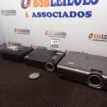 LOTE 465 - 04 RELÓGIOS DE PONTO MARCAS E MODELOS DIVERSOS. (NO ESTADO) ATENÇÃO! FAZER A VISITAÇÃO ANTES DE ARREMATAR, NÃO SABEMOS SE FUNCIONA. LEILÃO NÃO TEM GARANTIA E NEM DEVOLUÇÃO, SUJEITO A POSSÍVEIS AVARIAS VISÍVEIS/OCULTAS E/OU AUSÊNCIA DE COMPONENTES.