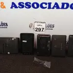 LOTE 297 - 05 TABLETS MARCAS E MODELOS DIVERSOS P/RETIRADA DE PEÇAS. (NO ESTADO) ATENÇÃO! FAZER A VISITAÇÃO ANTES DE ARREMATAR, NÃO SABEMOS SE FUNCIONA. LEILÃO NÃO TEM GARANTIA E NEM DEVOLUÇÃO, SUJEITO A POSSÍVEIS AVARIAS VISÍVEIS/OCULTAS E/OU AUSÊNCIA DE COMPONENTES.