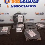 LOTE 135 - 06 ROLOS FIXADOR DE MANTA TERMICA P/ TELHADO 20M COBERFOIL. NO ESTADO) ATENÇÃO! FAZER A VISITAÇÃO ANTES DE ARREMATAR, NÃO SABEMOS SE FUNCIONA. LEILÃO NÃO TEM GARANTIA E NEM DEVOLUÇÃO, SUJEITO A POSSÍVEIS AVARIAS VISÍVEIS/OCULTAS E/OU AUSÊNCIA DE COMPONENTES.