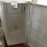 LOTE 347 - 01 GELADEIRA CONSUL 220V. (NO ESTADO) ATENÇÃO! FAZER A VISITAÇÃO ANTES DE ARREMATAR, NÃO SABEMOS SE FUNCIONA. LEILÃO NÃO TEM GARANTIA E NEM DEVOLUÇÃO, SUJEITO A POSSÍVEIS AVARIAS VISÍVEIS/OCULTAS E/OU AUSÊNCIA DE COMPONENTES.