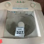 LOTE 527 - 01 MÁQUINA DE LAVAR ROUPAS ELECTROLUX 09KG. (NO ESTADO) ATENÇÃO! FAZER A VISITAÇÃO ANTES DE ARREMATAR, NÃO SABEMOS SE FUNCIONA. LEILÃO NÃO TEM GARANTIA E NEM DEVOLUÇÃO, SUJEITO A POSSÍVEIS AVARIAS VISÍVEIS/OCULTAS E/OU AUSÊNCIA DE COMPONENTES.