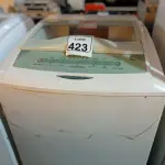 LOTE 423 - 01 MÁQUINA DE LAVAR MARCA BRASTEMP 08KG. (NO ESTADO) ATENÇÃO! FAZER A VISITAÇÃO ANTES DE ARREMATAR, NÃO SABEMOS SE FUNCIONA. LEILÃO NÃO TEM GARANTIA E NEM DEVOLUÇÃO, SUJEITO A POSSÍVEIS AVARIAS VISÍVEIS/OCULTAS E/OU AUSÊNCIA DE COMPONENTES.
