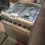 LOTE 259 - 01 FOGÃO 04 BOCAS MARCA BRASTEMP. (NO ESTADO) ATENÇÃO! FAZER A VISITAÇÃO ANTES DE ARREMATAR, NÃO SABEMOS SE FUNCIONA. LEILÃO NÃO TEM GARANTIA E NEM DEVOLUÇÃO, SUJEITO A POSSÍVEIS AVARIAS VISÍVEIS/OCULTAS E/OU AUSÊNCIA DE COMPONENTES.