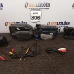 LOTE 306 - 03 FILMADORAS DIGITAIS MARCAS E MODELOS DIVERSOS. (NO ESTADO) ATENÇÃO! FAZER A VISITAÇÃO ANTES DE ARREMATAR, NÃO SABEMOS SE FUNCIONA. LEILÃO NÃO TEM GARANTIA E NEM DEVOLUÇÃO, SUJEITO A POSSÍVEIS AVARIAS VISÍVEIS/OCULTAS E/OU AUSÊNCIA DE COMPONENTES.