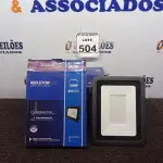 LOTE 504 - 05 REFLETORES LED AMBIENTE EXTERNO100W. (NO ESTADO) ATENÇÃO! FAZER A VISITAÇÃO ANTES DE ARREMATAR, NÃO SABEMOS SE FUNCIONA. LEILÃO NÃO TEM GARANTIA E NEM DEVOLUÇÃO, SUJEITO A POSSÍVEIS AVARIAS VISÍVEIS/OCULTAS E/OU AUSÊNCIA DE COMPONENTES.