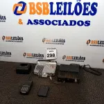 LOTE 298 - 03 RÁDIOS COMUNICADORES MARCAS E MODELOS DIVERSOS. (NO ESTADO) ATENÇÃO! FAZER A VISITAÇÃO ANTES DE ARREMATAR, NÃO SABEMOS SE FUNCIONA. LEILÃO NÃO TEM GARANTIA E NEM DEVOLUÇÃO, SUJEITO A POSSÍVEIS AVARIAS VISÍVEIS/OCULTAS E/OU AUSÊNCIA DE COMPONENTES.