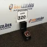 LOTE 320 - 01 RELÓGIO DE PULSO. (NO ESTADO) ATENÇÃO! FAZER A VISITAÇÃO ANTES DE ARREMATAR, NÃO SABEMOS SE FUNCIONA. LEILÃO NÃO TEM GARANTIA E NEM DEVOLUÇÃO, SUJEITO A POSSÍVEIS AVARIAS VISÍVEIS/OCULTAS E/OU AUSÊNCIA DE COMPONENTES.