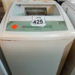 LOTE 425 - 01 MÁQUINA DE LAVAR 06KG P/RETIRADA DE PEÇAS. (NO ESTADO) ATENÇÃO! FAZER A VISITAÇÃO ANTES DE ARREMATAR, NÃO SABEMOS SE FUNCIONA. LEILÃO NÃO TEM GARANTIA E NEM DEVOLUÇÃO, SUJEITO A POSSÍVEIS AVARIAS VISÍVEIS/OCULTAS E/OU AUSÊNCIA DE COMPONENTES.