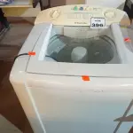 LOTE 396 - 01 MÁQUINA DE LAVAR ELECTROLUX 8KG. (NO ESTADO) ATENÇÃO! FAZER A VISITAÇÃO ANTES DE ARREMATAR, NÃO SABEMOS SE FUNCIONA. LEILÃO NÃO TEM GARANTIA E NEM DEVOLUÇÃO, SUJEITO A POSSÍVEIS AVARIAS VISÍVEIS/OCULTAS E/OU AUSÊNCIA DE COMPONENTES.